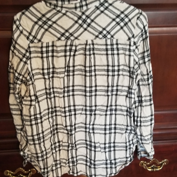 Top - Picture 3 of 3